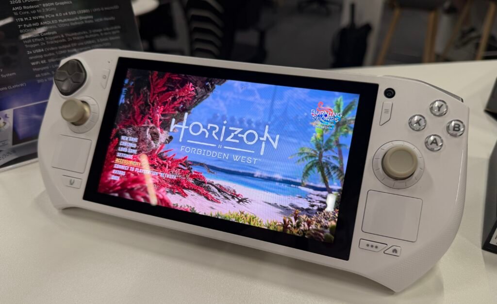 Zotac Zone Pro fa a meno sia di Windows che di SteamOS zotac zone pro